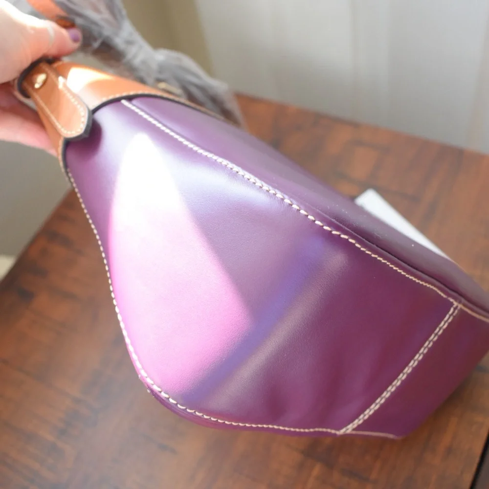 NWT Dooney & Bourke Purple and Tan Wexford leather Crossbody Bag and dust pouch - Picture 5 of 11
